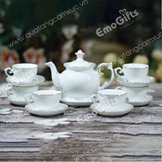 Bộ bình trà sứ trắng vẽ vàng  